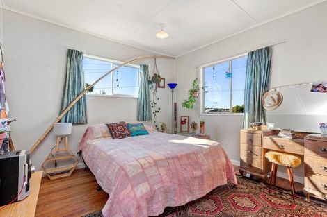 Photo of property in 3 Te Hutewai Road, Raglan, 3225