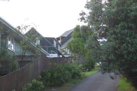 Photo of property in 1/27 Shanaway Rise, Hillcrest, Auckland, 0627