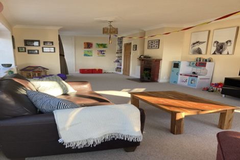 Photo of property in 10 Matai Terrace, Eastbourne, Lower Hutt, 5013