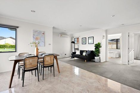 Photo of property in 2 Capricorn Place, Rototuna North, Hamilton, 3210