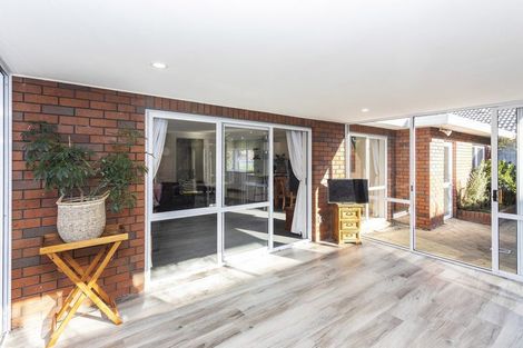 Photo of property in 2/3 Inglewood Place, Avonhead, Christchurch, 8042