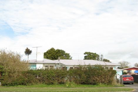 Photo of property in 15 Olivia Street, Stratford, 4332