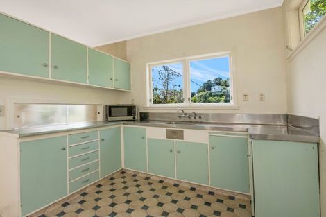 Photo of property in 10 The Rigi, Northland, Wellington, 6012