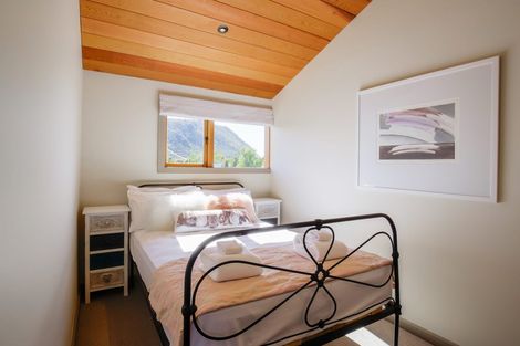 Photo of property in 21 Mount Iron Drive, Wanaka, 9305