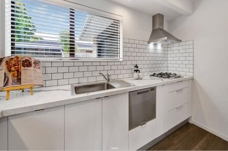 Photo of property in 77a Tukapa Street, Westown, New Plymouth, 4310