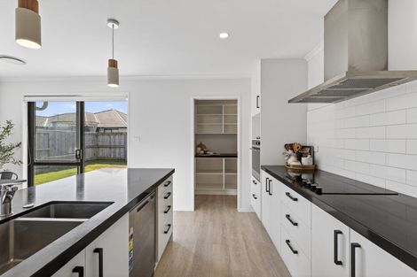 Photo of property in 229 Te Okuroa Drive, Papamoa, 3118