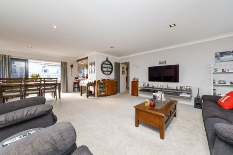 Photo of property in 40a Kingswood Street, Takaro, Palmerston North, 4412