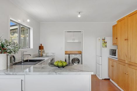 Photo of property in 14 Tikati View, Titahi Bay, Porirua, 5022