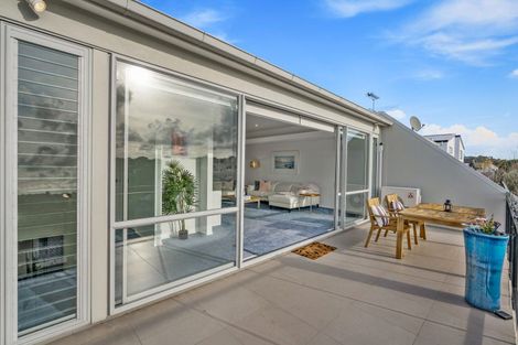 Photo of property in 9/49 Browns Road, Browns Bay, Auckland, 0630