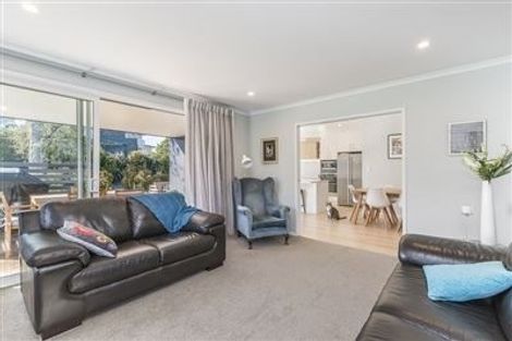 Photo of property in 16 Trevally Place, Snells Beach, 0920