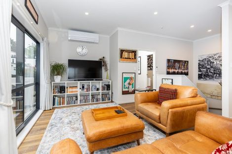 Photo of property in 20u1 Hunter Street, Hamilton Lake, Hamilton, 3204