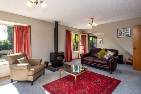 Photo of property in 2/35 Solway Avenue, Ilam, Christchurch, 8041
