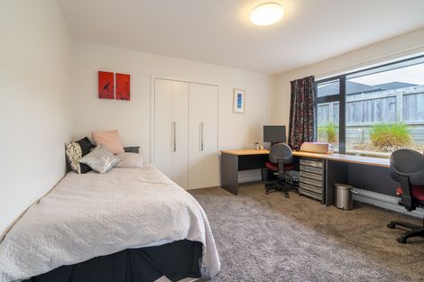 Photo of property in 64 Severn Street, Island Bay, Wellington, 6023