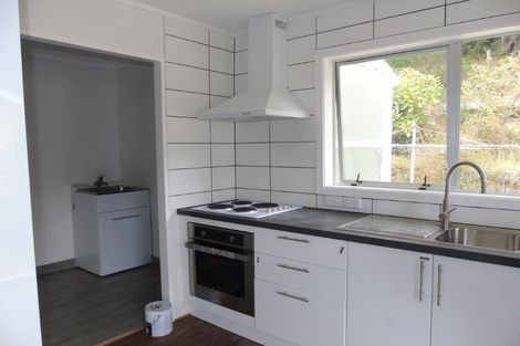 Photo of property in 107 South Karori Road, Karori, Wellington, 6012