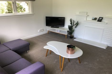 Photo of property in 12 Karina Terrace, Roslyn, Palmerston North, 4414
