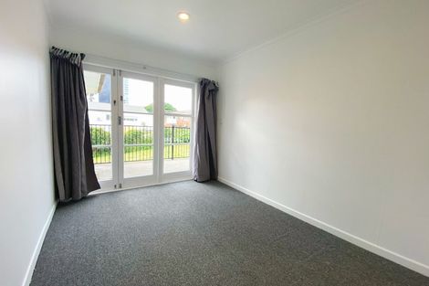 Photo of property in 8a/1 Bracken Avenue, Takapuna, Auckland, 0622