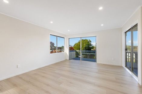 Photo of property in 57 Sunline Avenue, Massey, Auckland, 0614