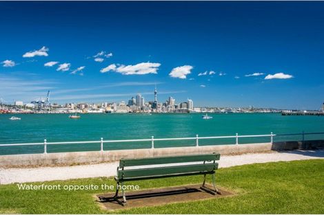 Photo of property in 10 Queens Parade, Devonport, Auckland, 0624