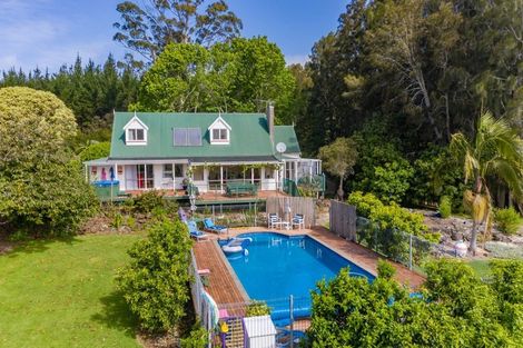 Photo of property in 98 Edmonds Road, Kerikeri, 0293