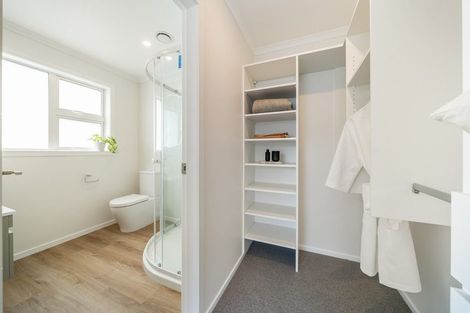 Photo of property in 70c Heretaunga Square, Silverstream, Upper Hutt, 5019