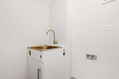 Photo of property in 6/1 Woodbridge Lane, Milford, Auckland, 0620