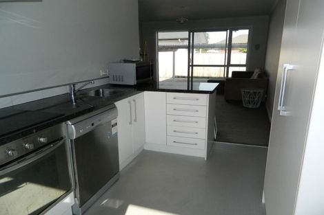 Photo of property in 4/394 Hereford Street, Linwood, Christchurch, 8011
