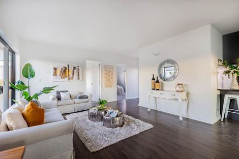 Photo of property in 2 Celestial Crescent, Orewa, 0931