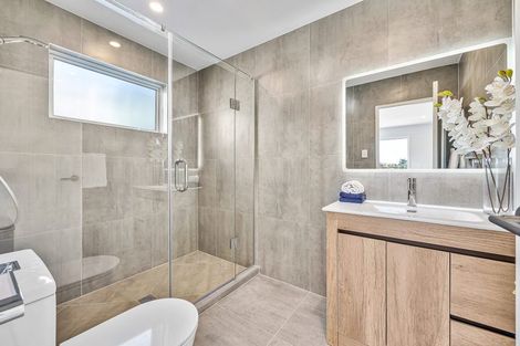 Photo of property in 40 Drumnaconagher Road, Flat Bush, Auckland, 2019