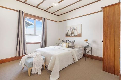 Photo of property in 11 Chelwood Street, Takaro, Palmerston North, 4412