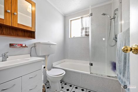 Photo of property in 5 Kowhai Street, Naenae, Lower Hutt, 5011