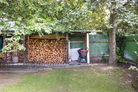 Photo of property in 89 Bridge Street, Bulls, 4818
