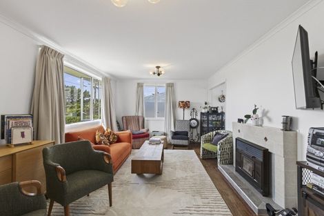 Photo of property in 18 Cowling Road, Hurdon, New Plymouth, 4310