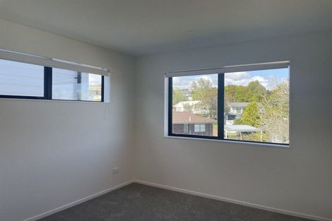 Photo of property in 25 Jandell Crescent, Bucklands Beach, Auckland, 2014