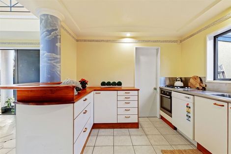 Photo of property in 30 Lees Road, Strowan, Christchurch, 8052