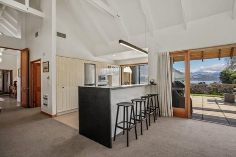 Photo of property in 186 Beacon Point Road, Wanaka, 9305