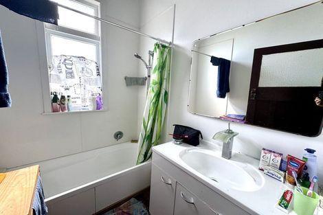 Photo of property in 25 Walter Street, Takapau, 4203