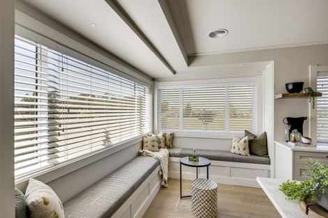 Photo of property in 71 Oak Road, Poraiti, Napier, 4112