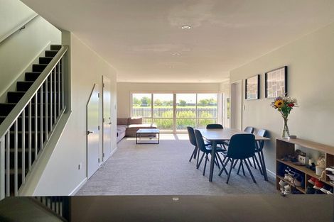 Photo of property in 38 Menin Gate Crescent, Broomfield, Christchurch, 8042