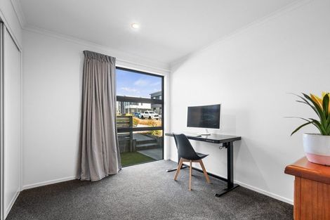 Photo of property in 1 Kaiwawao Lane, Hobsonville, Auckland, 0616