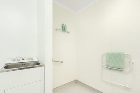 Photo of property in 8d Heath Street, Mount Maunganui, 3116