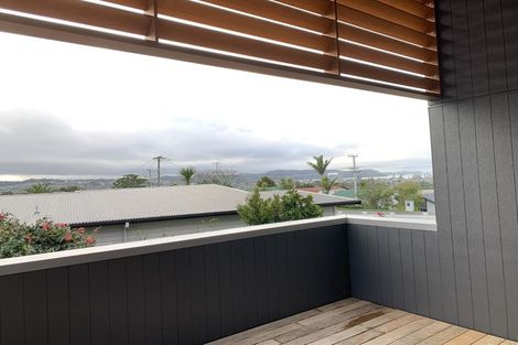 Photo of property in 6 Moffat Road, Red Beach, 0932