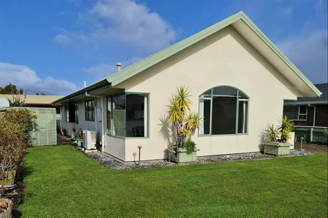 Photo of property in 4 Rochfort Place, Westport, 7825