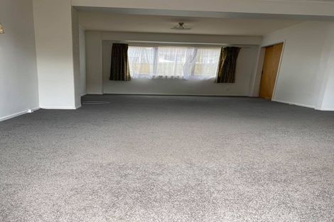 Photo of property in 72a Borich Road, Sunnyvale, Auckland, 0612