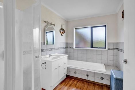 Photo of property in 3 Whenu Way, Bell Block, New Plymouth, 4312