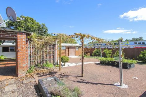 Photo of property in 65 Te Kanawa Crescent, Henderson, Auckland, 0610