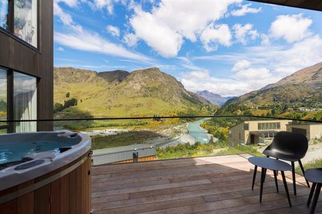 Photo of property in 9 Powder Terrace, Arthurs Point, Queenstown, 9371