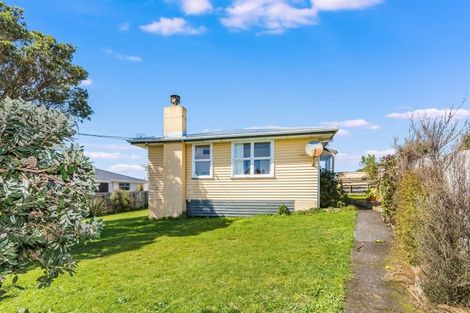 Photo of property in 67 Pikarere Street, Titahi Bay, Porirua, 5022
