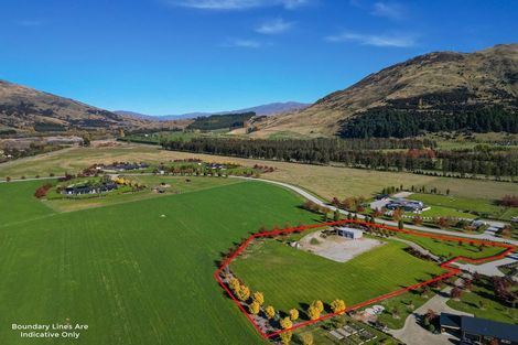 Photo of property in 14 Little Orchard Way, Wanaka, 9382