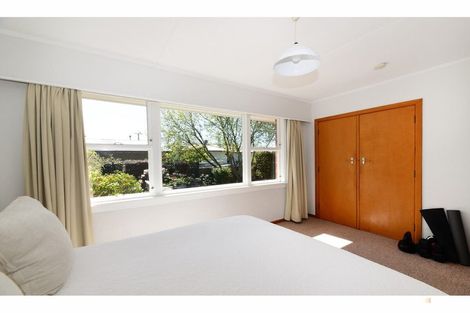 Photo of property in 15 Oxford Street, Waimate, 7924