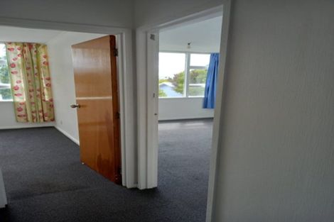 Photo of property in 19 Barber Grove, Moera, Lower Hutt, 5010